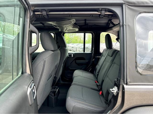 new 2025 Jeep Wrangler car, priced at $41,785
