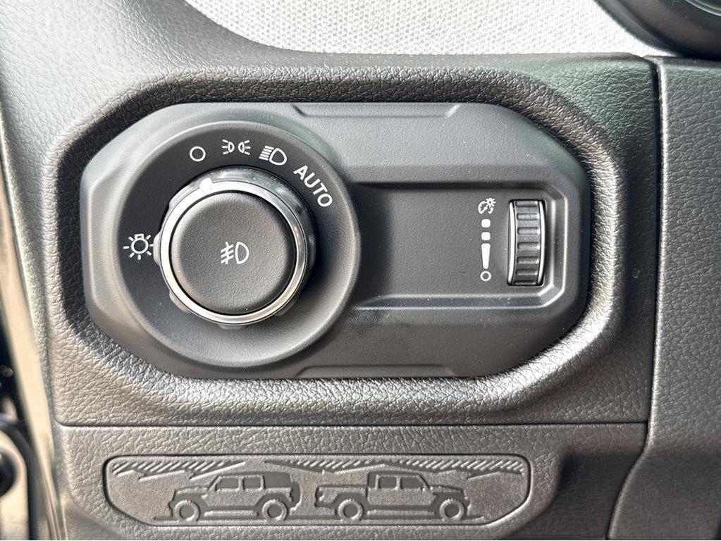 new 2025 Jeep Wrangler car, priced at $47,380