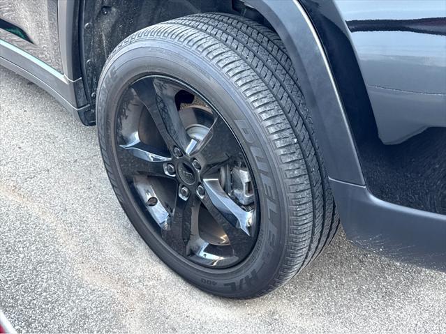 used 2023 Jeep Grand Cherokee car, priced at $36,850