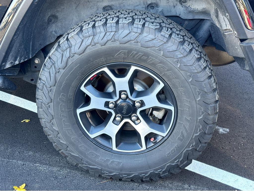 used 2019 Jeep Wrangler Unlimited car, priced at $26,983