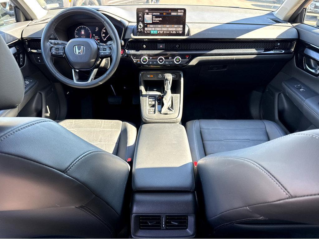used 2023 Honda CR-V car, priced at $32,000