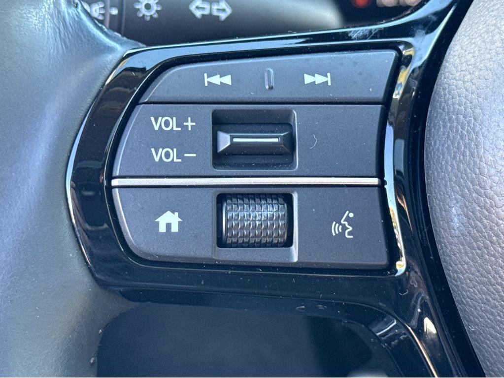 used 2023 Honda CR-V car, priced at $32,000