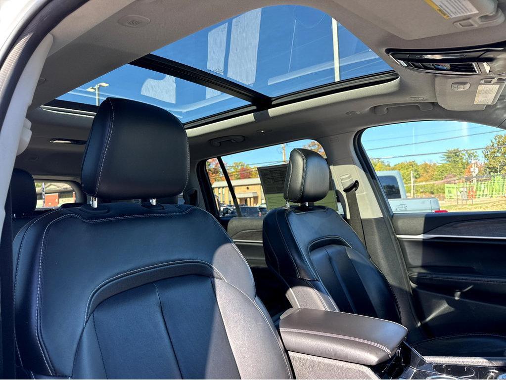 used 2021 Jeep Grand Cherokee L car, priced at $27,798