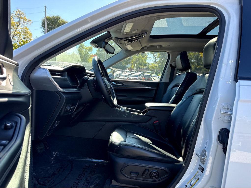 used 2021 Jeep Grand Cherokee L car, priced at $27,798