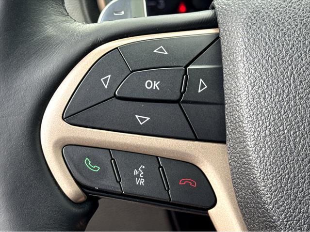 used 2015 Jeep Grand Cherokee car, priced at $20,490
