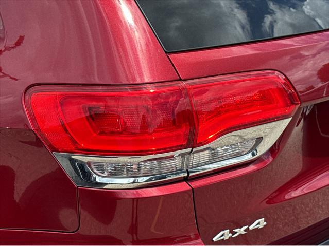 used 2015 Jeep Grand Cherokee car, priced at $20,490