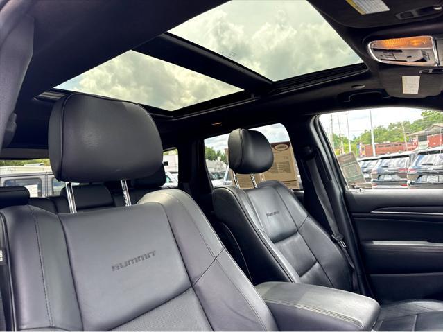 used 2015 Jeep Grand Cherokee car, priced at $20,490