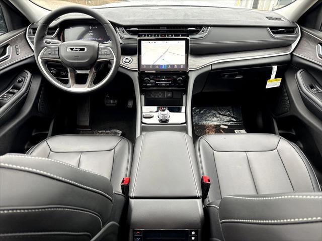 new 2025 Jeep Grand Cherokee L car, priced at $54,240
