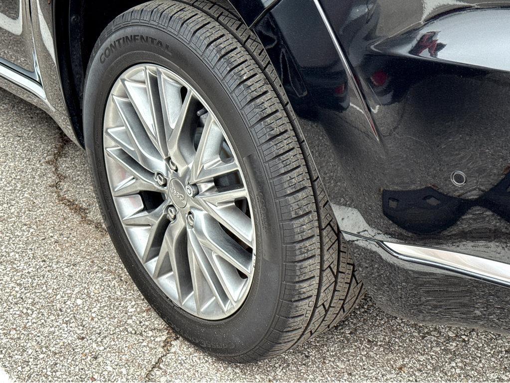 used 2018 Jeep Grand Cherokee car, priced at $22,993