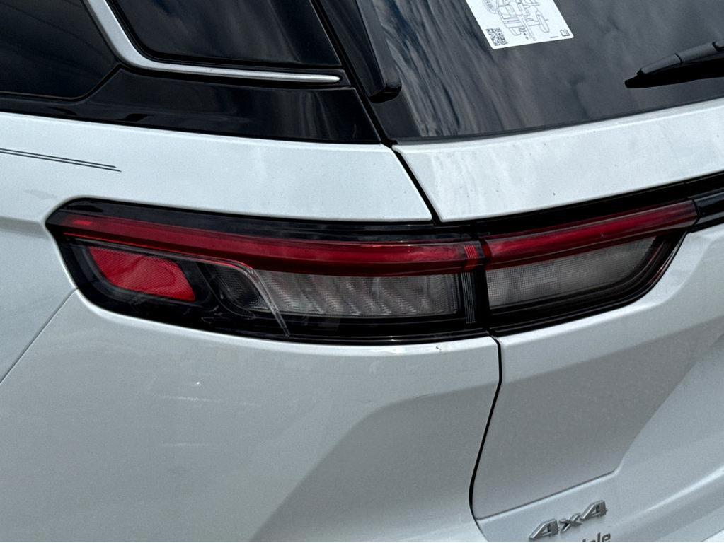 new 2025 Jeep Grand Cherokee car, priced at $65,460