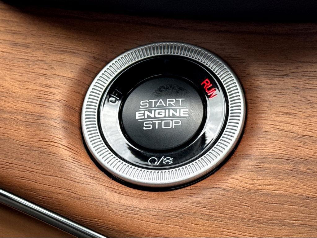 new 2025 Jeep Grand Cherokee car, priced at $65,460