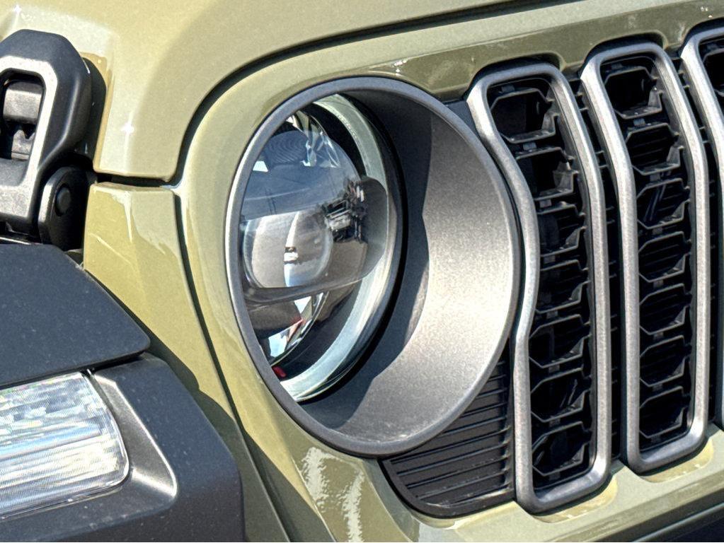 new 2025 Jeep Gladiator car, priced at $56,580
