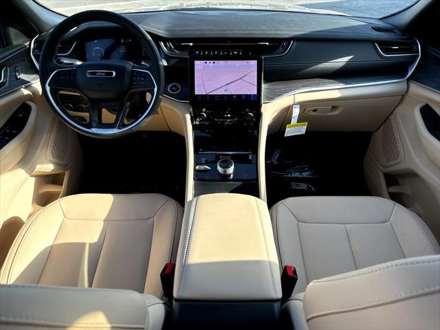 new 2025 Jeep Grand Cherokee car, priced at $49,415