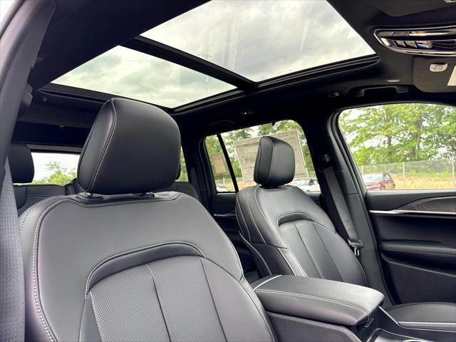 new 2025 Jeep Grand Cherokee car, priced at $57,335