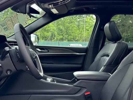 new 2025 Jeep Grand Cherokee car, priced at $57,335