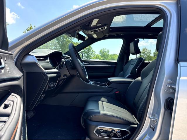 new 2025 Jeep Grand Cherokee car, priced at $63,790