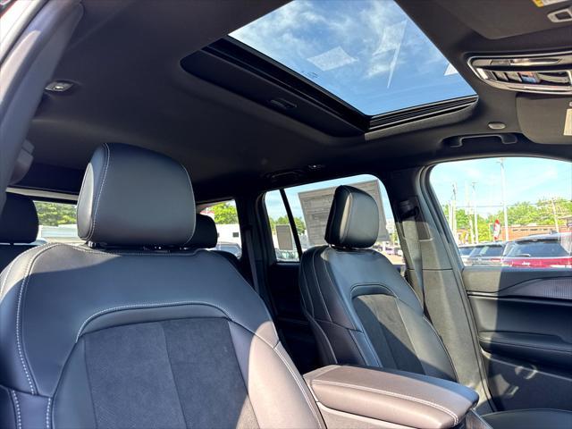 new 2025 Jeep Grand Cherokee car, priced at $46,730