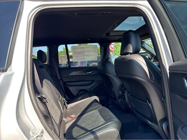 new 2025 Jeep Grand Cherokee car, priced at $46,730