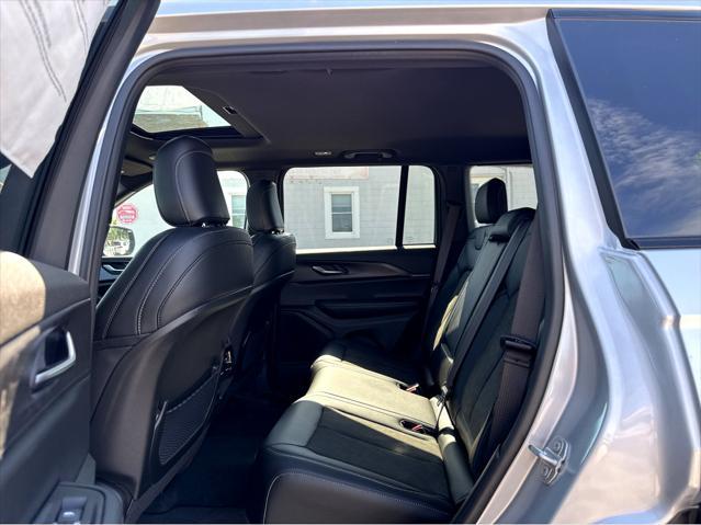 new 2025 Jeep Grand Cherokee car, priced at $46,730