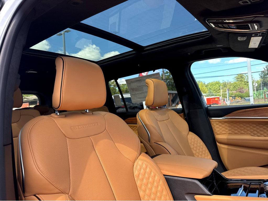 new 2025 Jeep Grand Cherokee L car, priced at $75,825