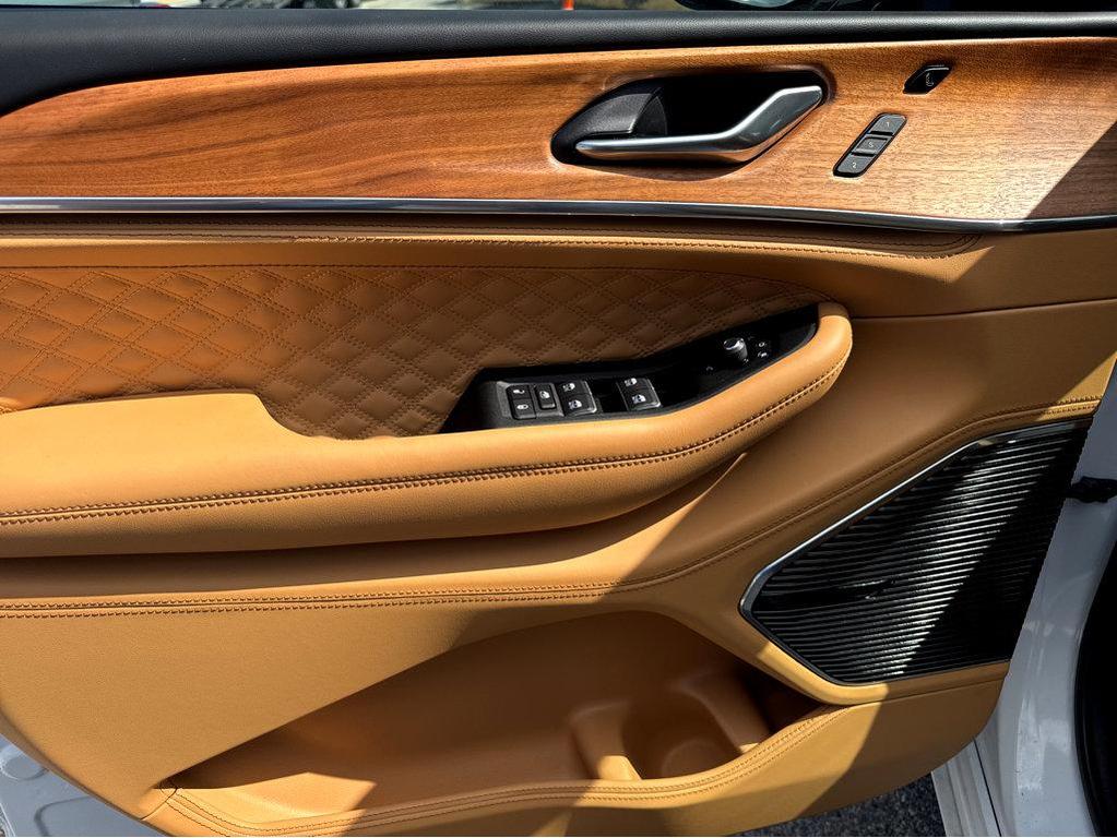 new 2025 Jeep Grand Cherokee L car, priced at $75,825