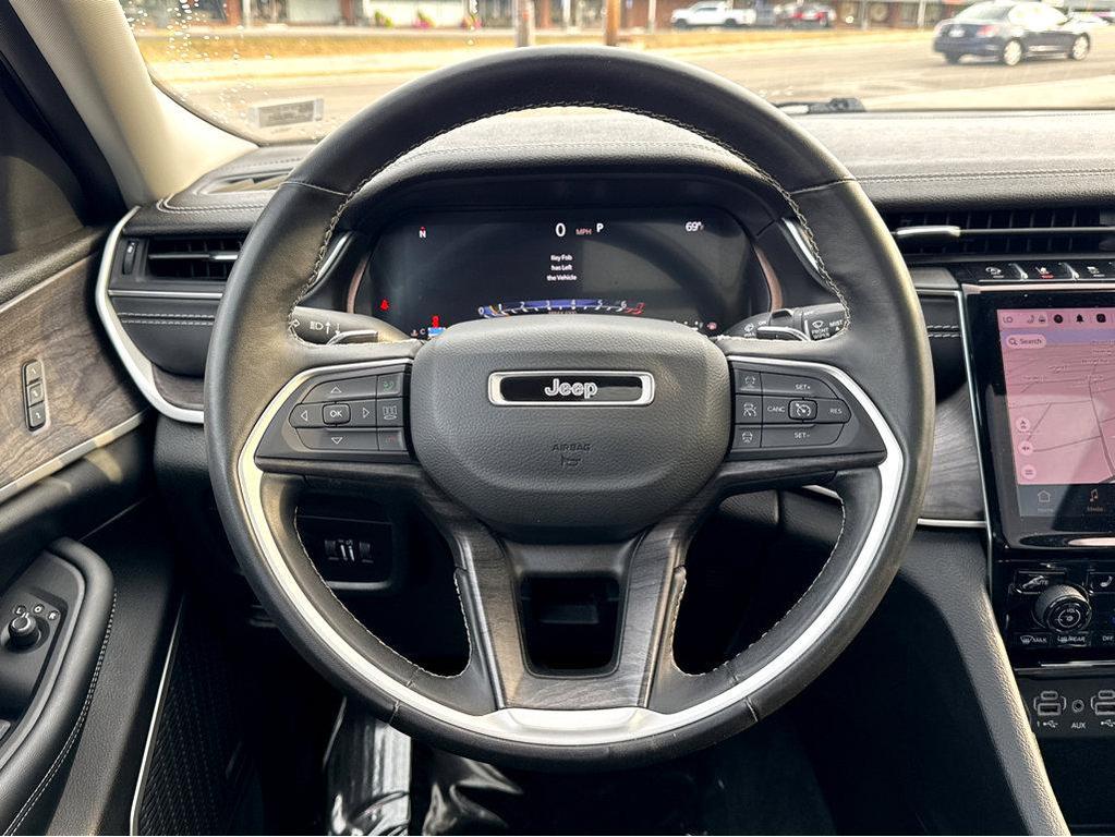 used 2022 Jeep Grand Cherokee car, priced at $29,983