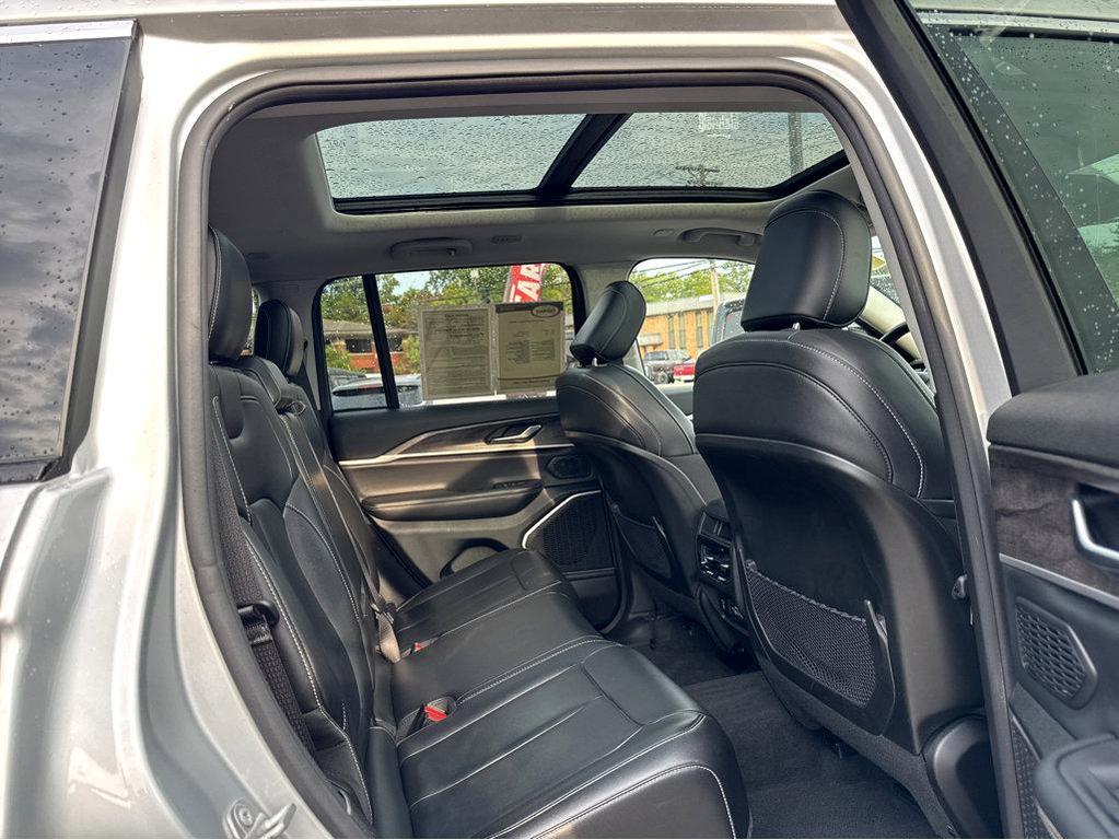 used 2022 Jeep Grand Cherokee car, priced at $29,983