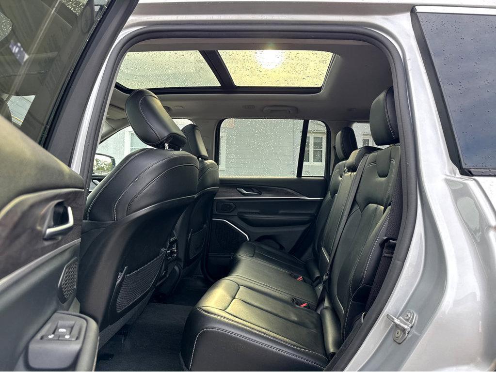 used 2022 Jeep Grand Cherokee car, priced at $29,983