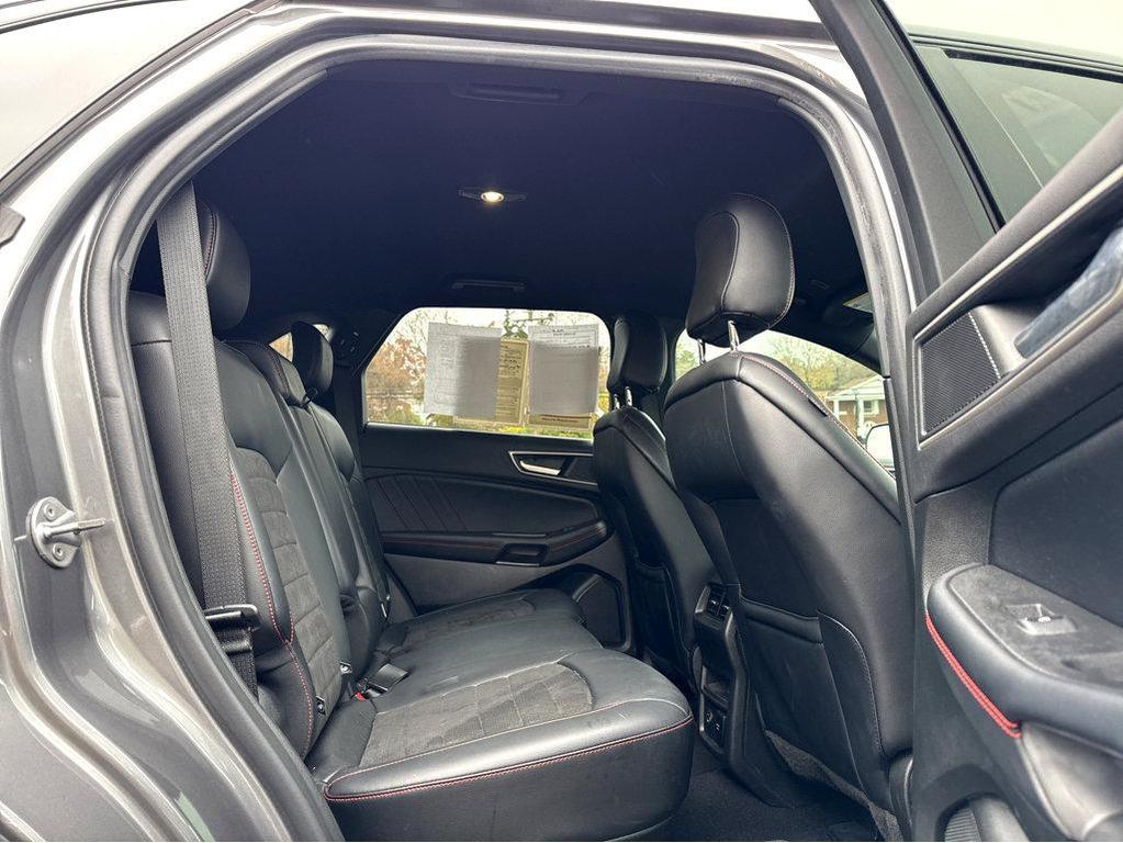 used 2022 Ford Edge car, priced at $28,500