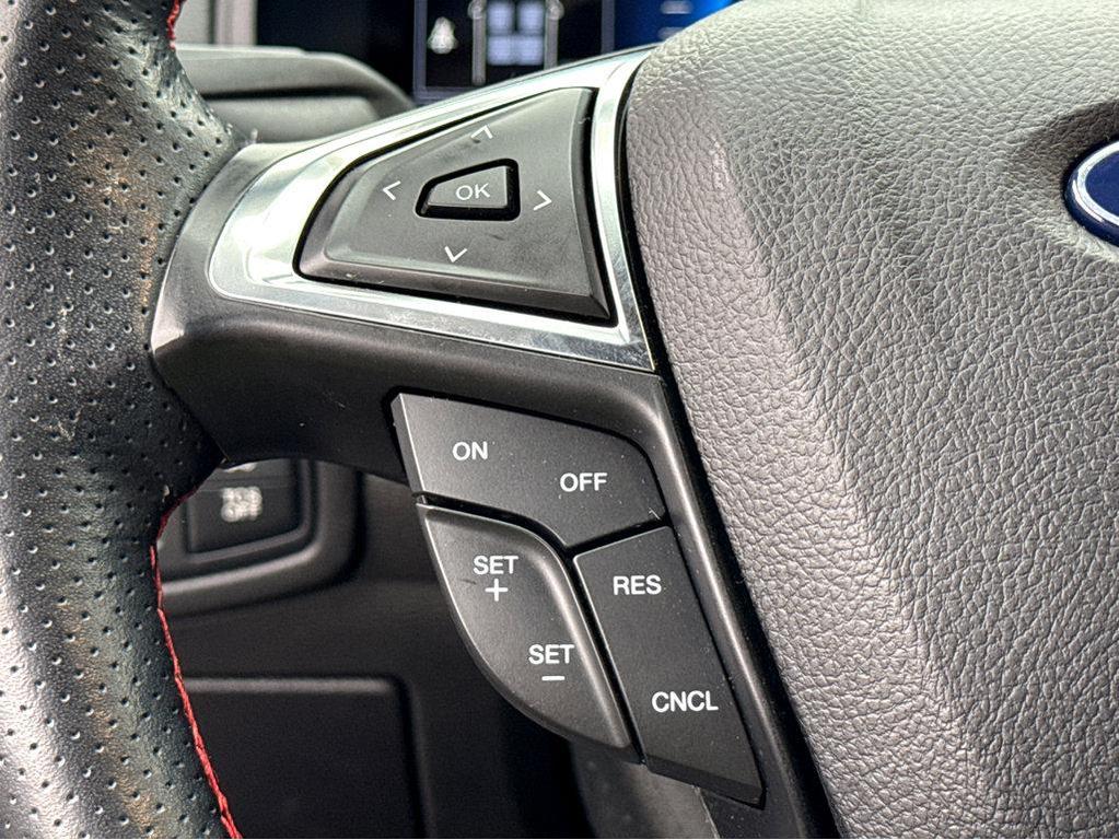 used 2022 Ford Edge car, priced at $28,500