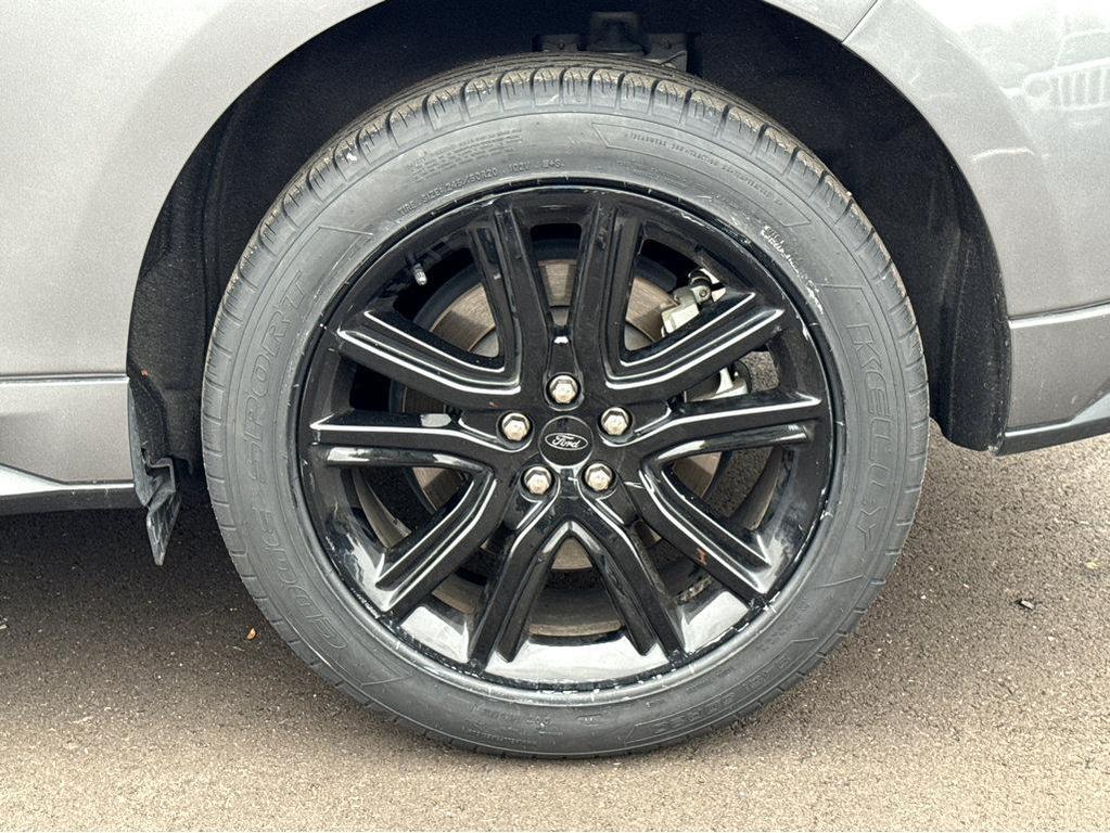 used 2022 Ford Edge car, priced at $28,500