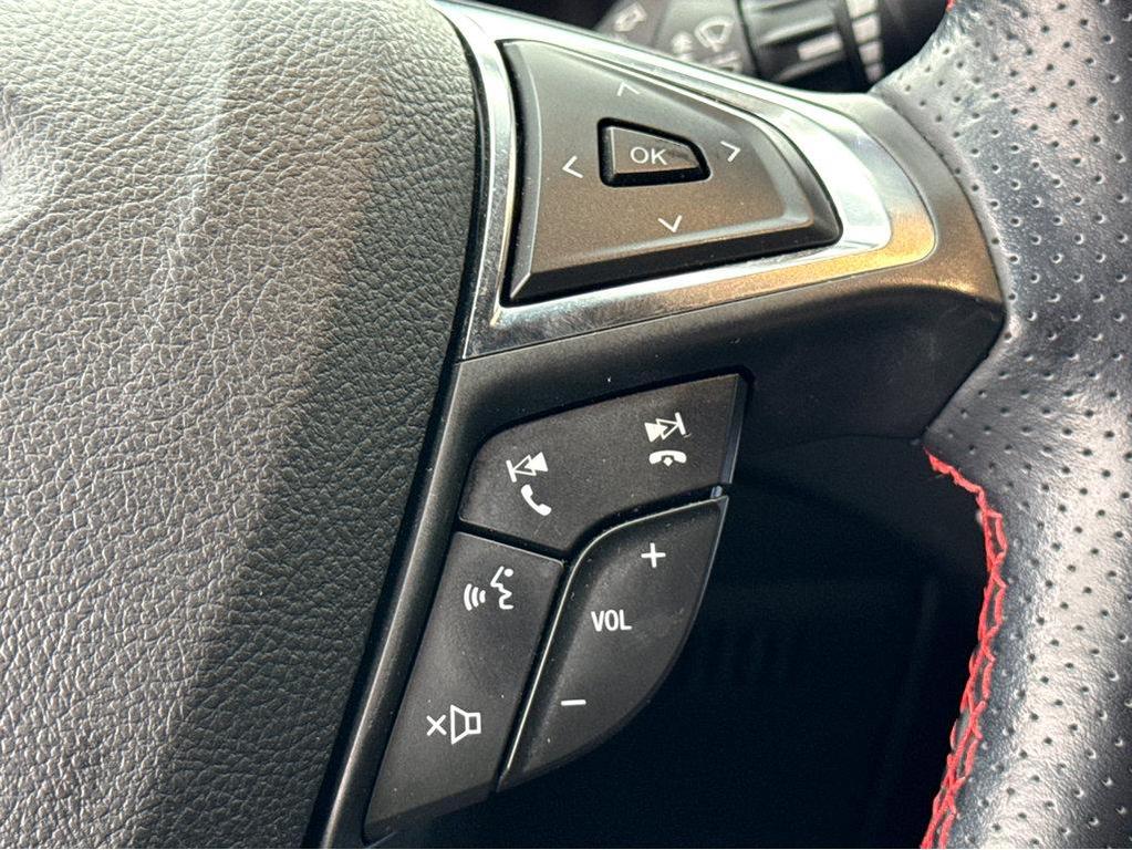 used 2022 Ford Edge car, priced at $28,500