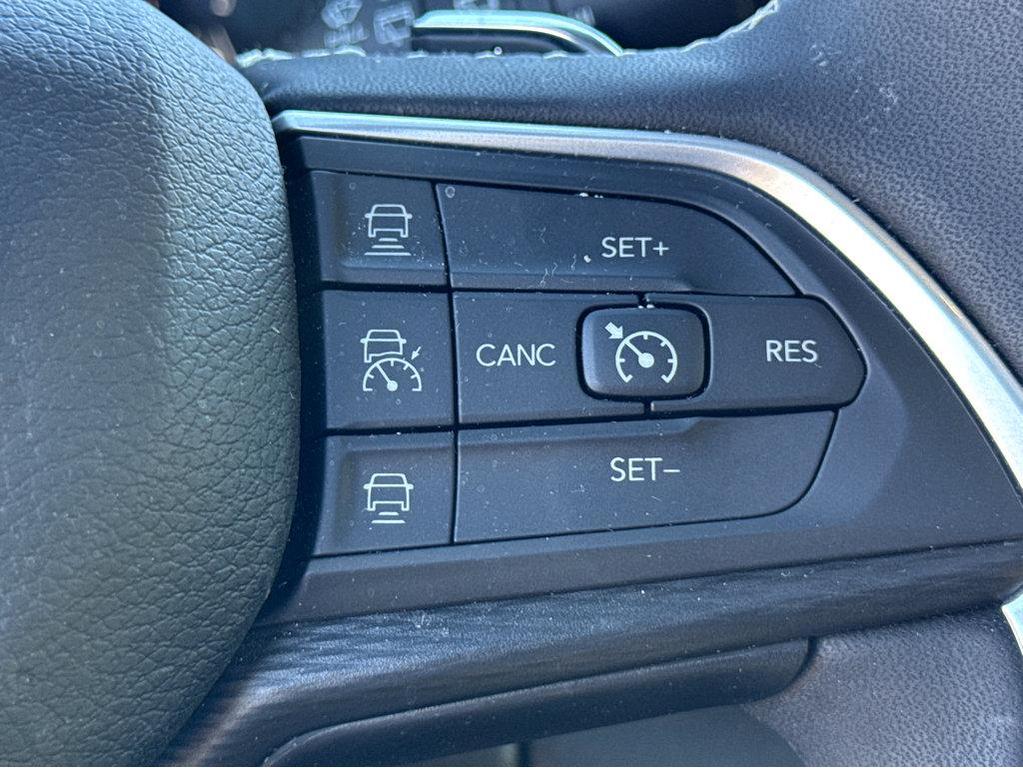 used 2023 Jeep Grand Cherokee car, priced at $34,700