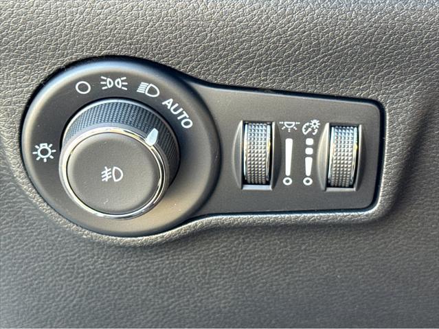 new 2025 Jeep Compass car, priced at $37,515