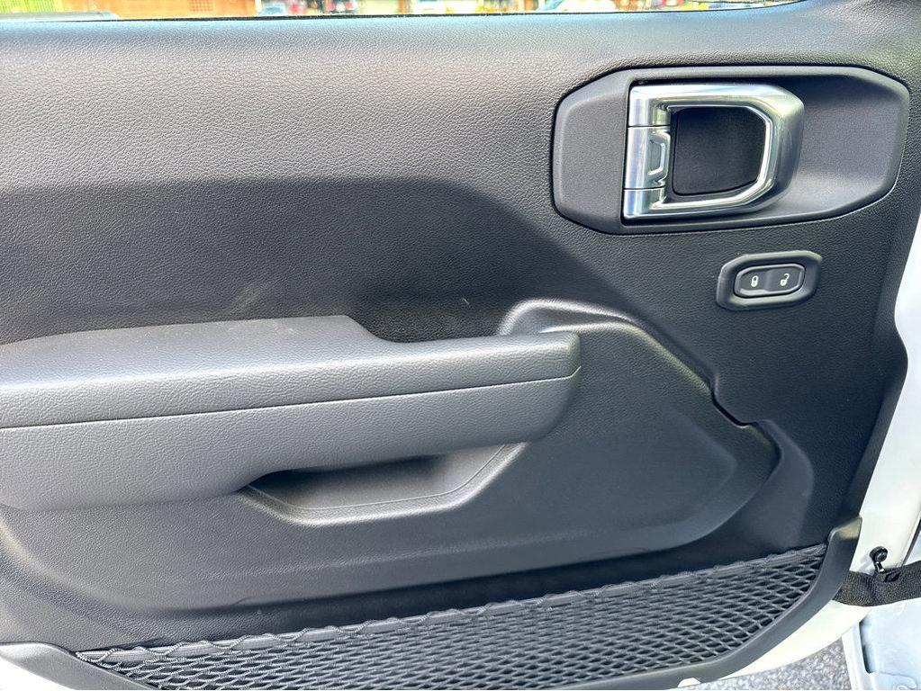 new 2026 Jeep Wrangler car, priced at $44,585