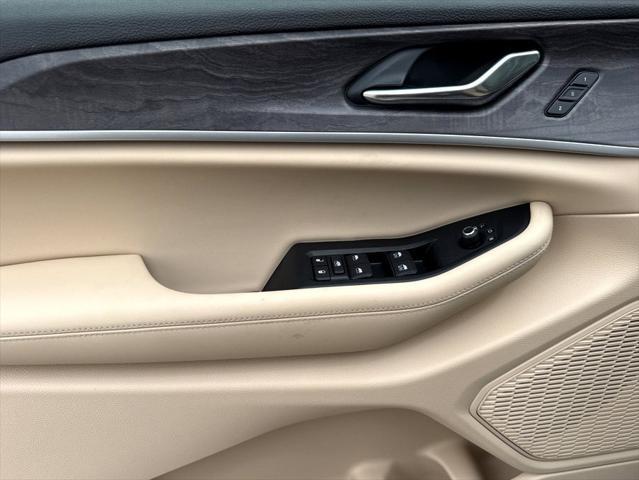 new 2025 Jeep Grand Cherokee car, priced at $52,140