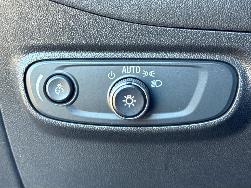 used 2024 Chevrolet Equinox car, priced at $22,300