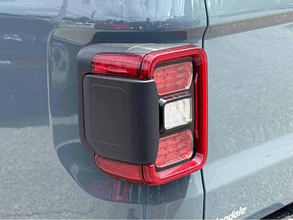new 2025 Jeep Gladiator car, priced at $63,690