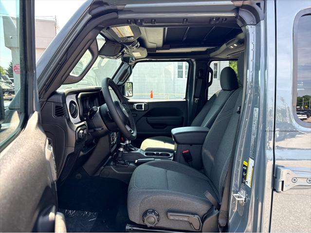 new 2025 Jeep Wrangler car, priced at $53,375