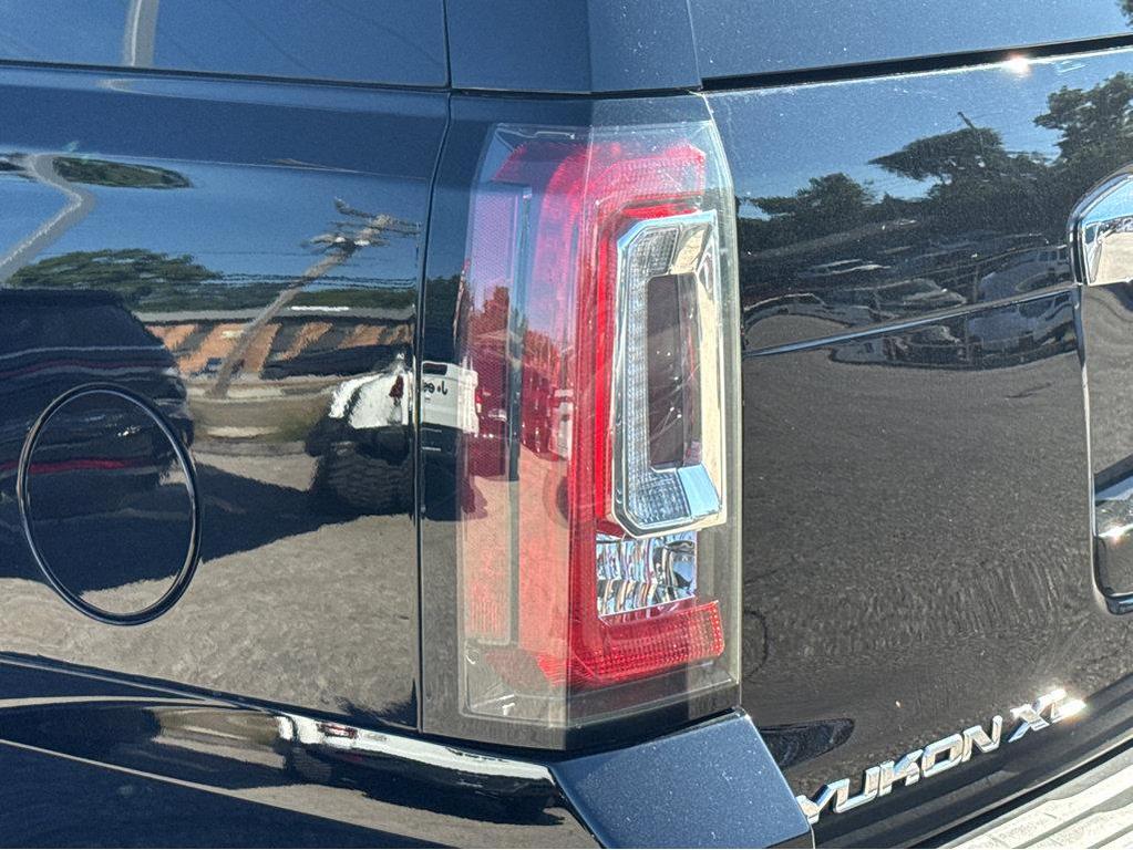 used 2018 GMC Yukon XL car, priced at $29,964