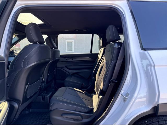 new 2025 Jeep Grand Cherokee L car, priced at $45,750