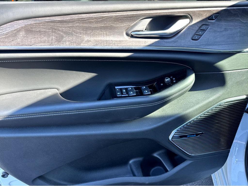 used 2022 Jeep Grand Cherokee car, priced at $38,500