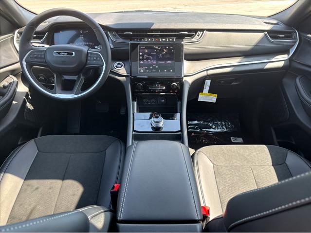 new 2025 Jeep Grand Cherokee car, priced at $49,370