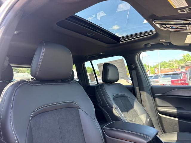 new 2025 Jeep Grand Cherokee car, priced at $49,370