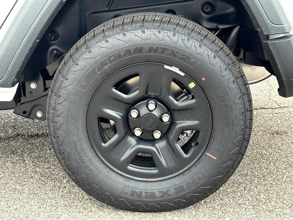 new 2025 Jeep Wrangler car, priced at $41,190