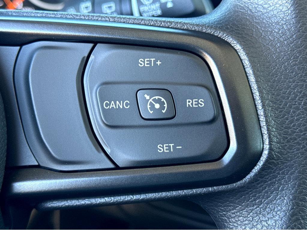new 2025 Jeep Wrangler car, priced at $41,190
