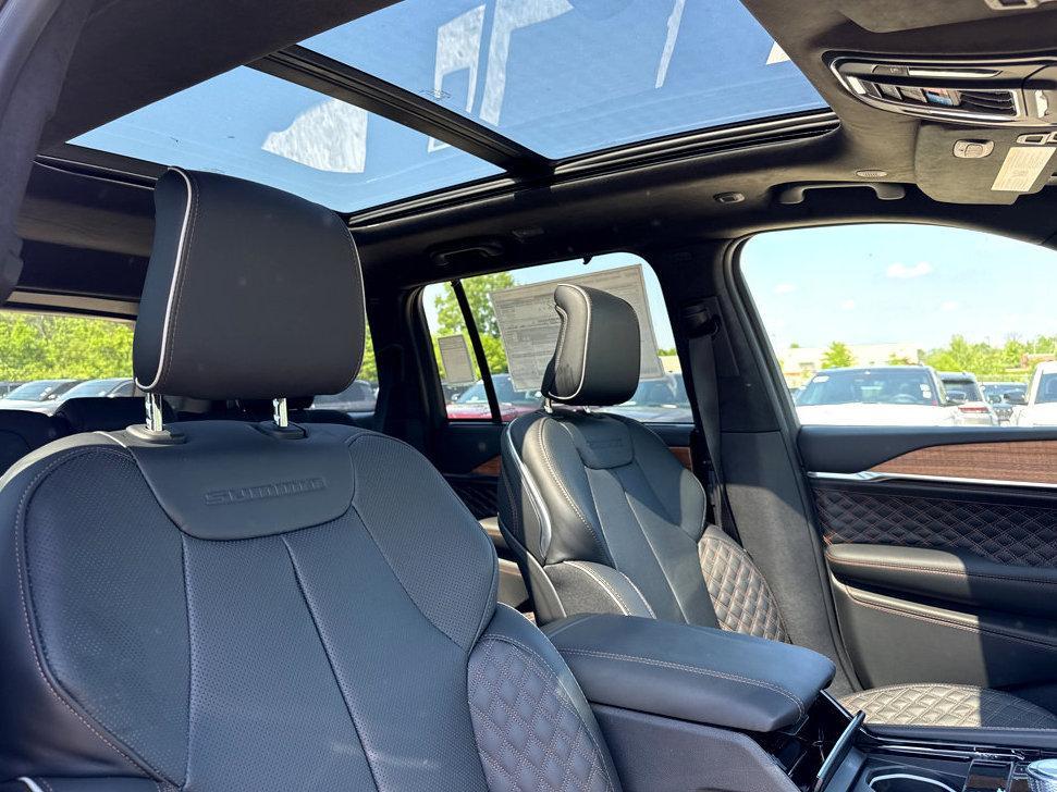 new 2025 Jeep Grand Cherokee car, priced at $71,425