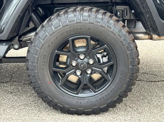 new 2025 Jeep Gladiator car, priced at $48,685