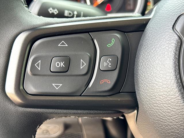 new 2025 Jeep Gladiator car, priced at $49,975