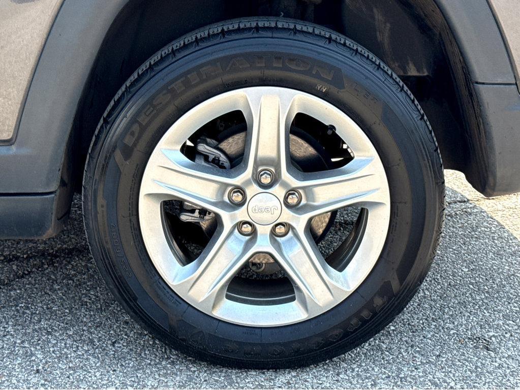 used 2023 Jeep Compass car, priced at $24,900